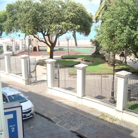 Nocleg ze śniadaniem L'Elica - In Vacanza A Gaeta 3*
